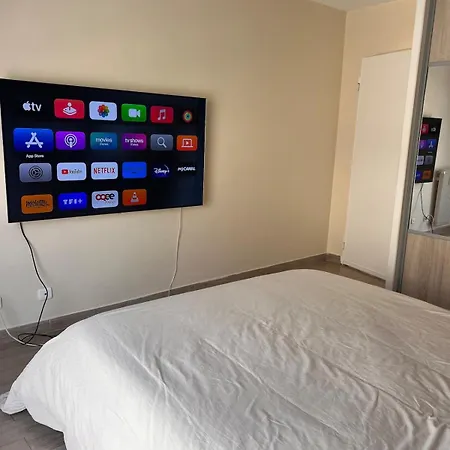 Apartment Lumineux, Clim & A 5 Min Antibes